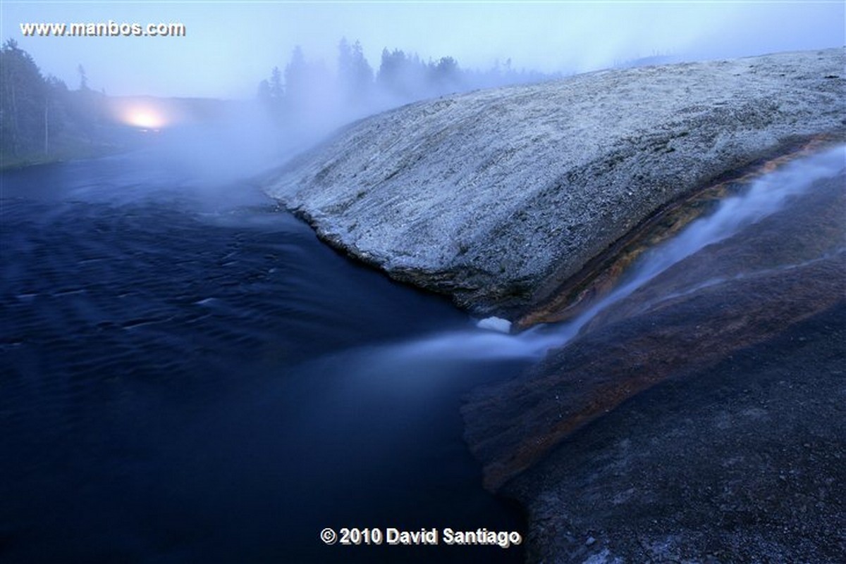 Yellowstone 
Yellowstone Eeuu 
Wyoming 