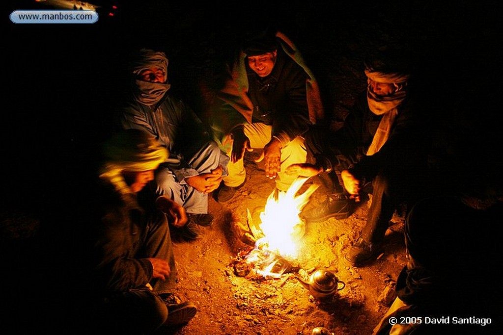 Parque Nacional del Ahaggar
Fin de Año en La Ermita del Padre Foucauld Parque Nacional del Ahaggar - Argelia
Argelia