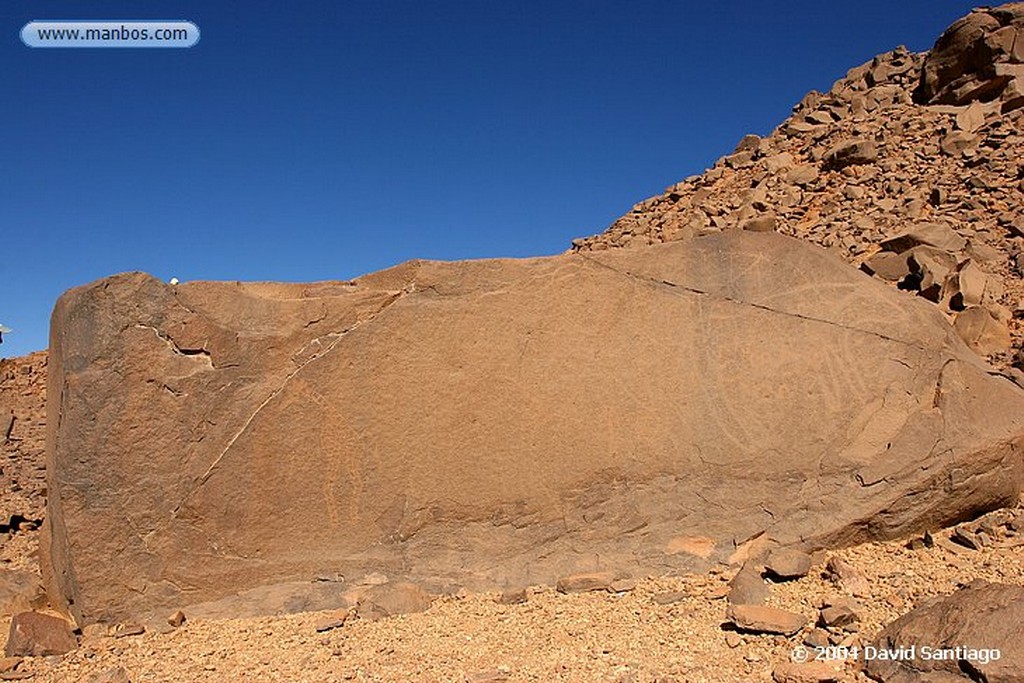 Parque Nacional del Ahaggar
Grabados en Pic Ihabhene del Parque Nacional del Ahaggar - Argelia
Argelia