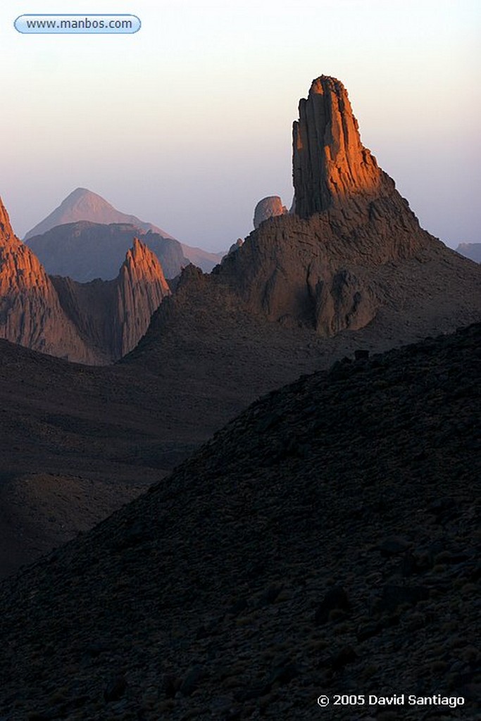 Parque Nacional del Ahaggar
Macizo del Hoggar en el Parque Nacional del Ahaggar - Argelia
Argelia