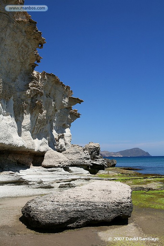 Cabo de Gata
EL EMBARCADERO, LOS ESCULLOS
Almeria