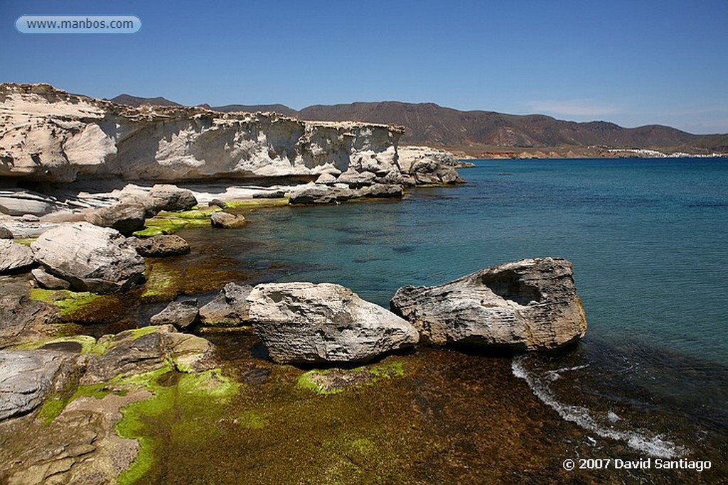 Cabo de Gata
EL EMBARCADERO, LOS ESCULLOS
Almeria