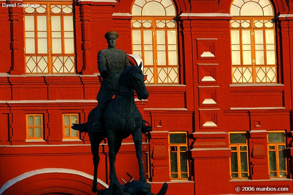 Moscu
Vistosos colores
Moscu