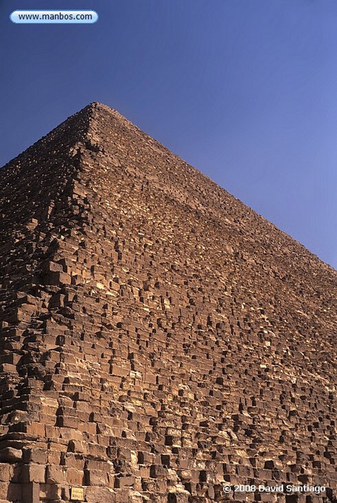 Giza
Piramide de Jufu o Gran Piramide-Meseta de Giza-Cairo
Cairo