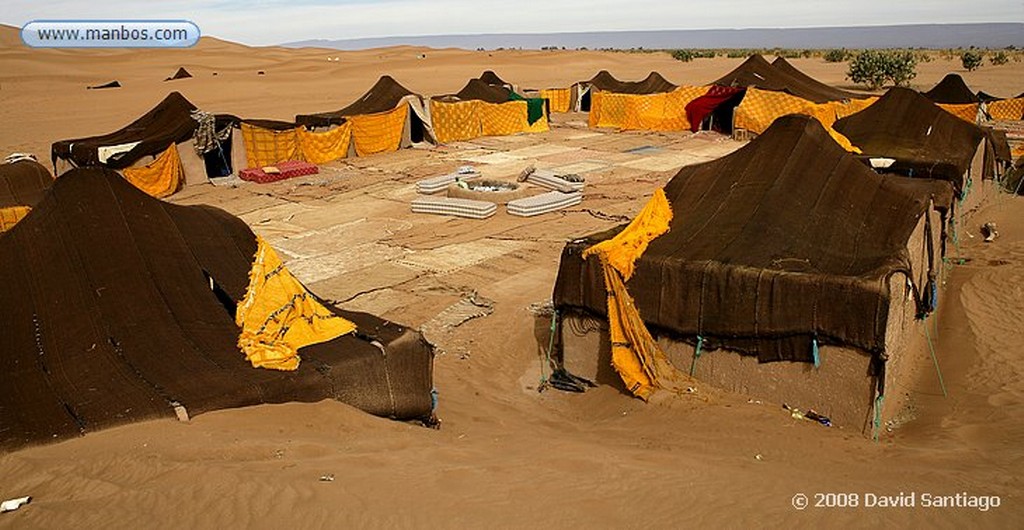 Erg Chigaga
Campamento de Sahara Service en Erg Chigaga
Marruecos