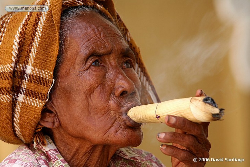 Pagan
Nat en Shwezigon Paya Pagan Myanmar
Pagan