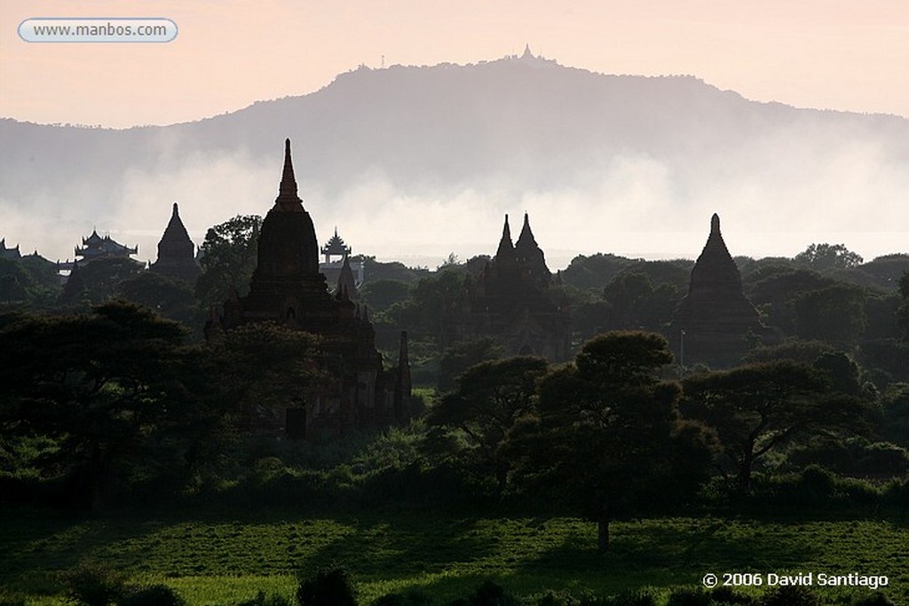 Pagan
Pagodas y estupas en Pagan
Pagan