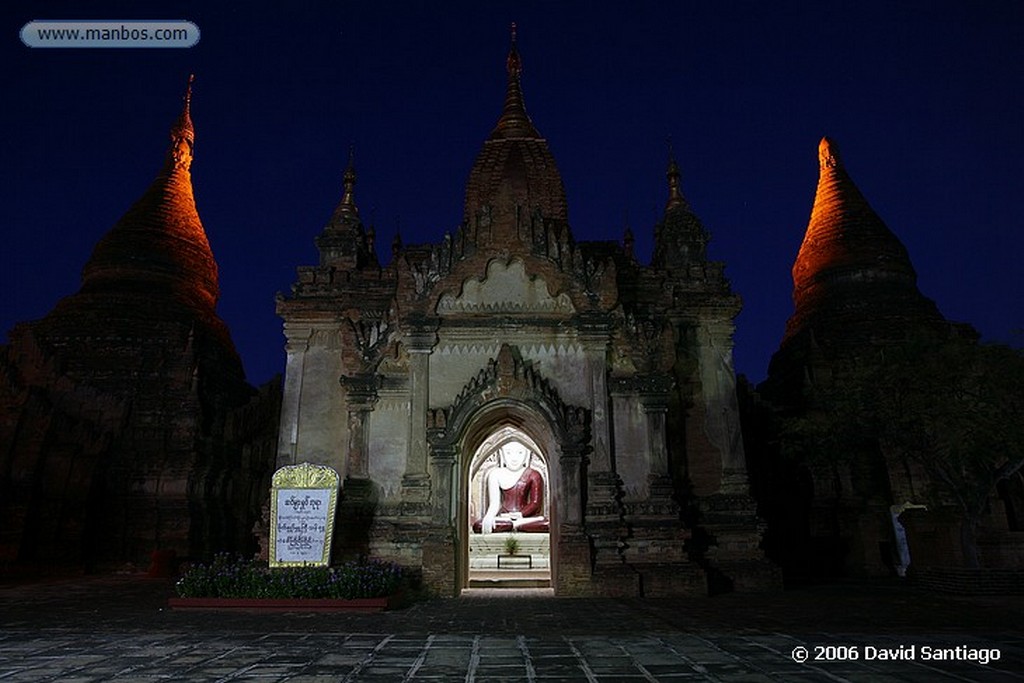 Pagan
Shwezigon Paya Pagan Myanmar
Pagan