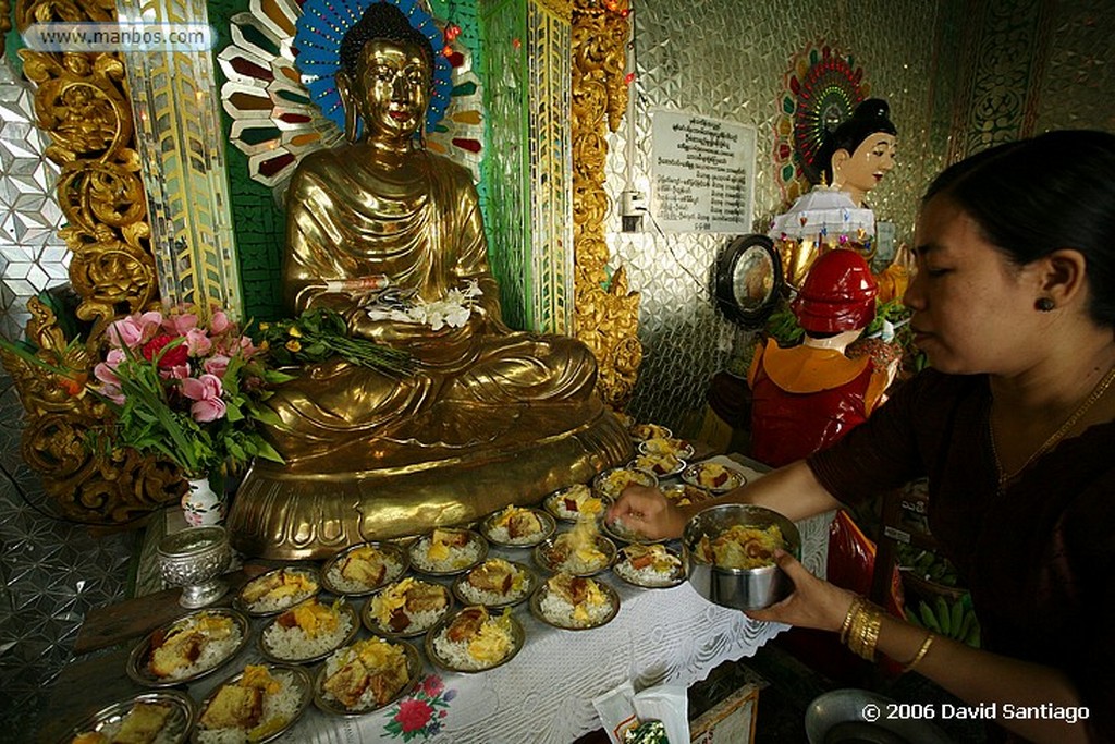 Monte Popa
Budista en el Monte Popa Myanmar
Monte Popa