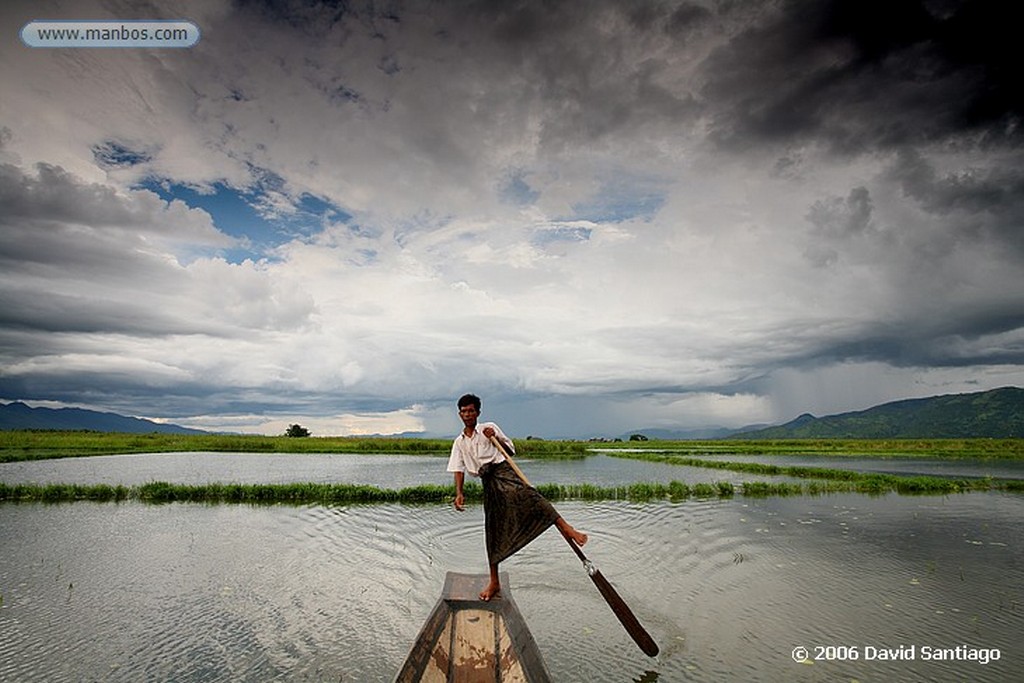 Lago Inle
Pescador en el Lago Inlhe Myanmar
Lago Inle