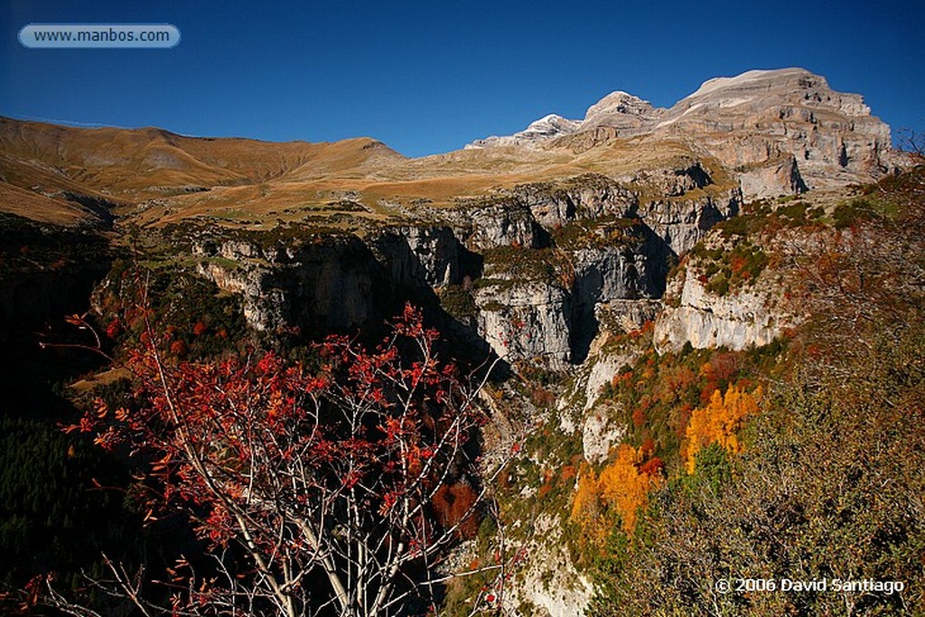 Ordesa
Valle de Añisclo y monte Perdido de Fondo
Huesca