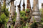 Objetivo 70 to 200
Estupas y pagodas en Nyaung Ohok en Indein en el Lago Inlhe Myanmar
Myanmar (Birmania)
LAGO INLE
Foto: 13725