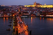 Camara Canon EOS 5D
Puente Carlos visto desde la torre de Stare Mesto
Praga
PRAGA
Foto: 15972