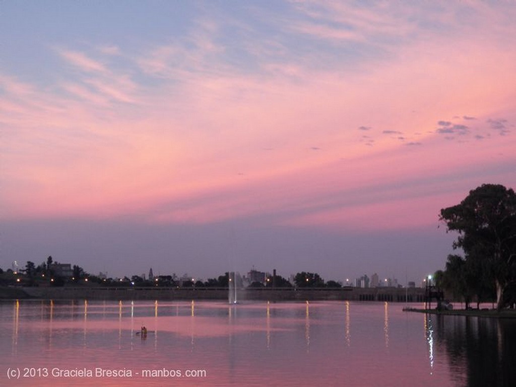 Tandil
Se asoma timidamente la ciudad
Buenos Aires