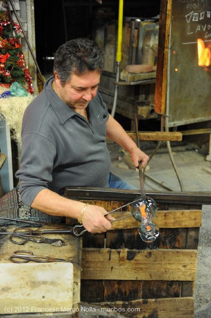 Murano
Maestro Trabajando el Vidrio
Venecia