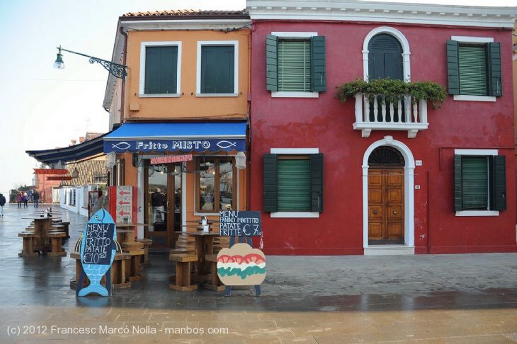 Burano
Puente Sobre la Laguna
Venecia