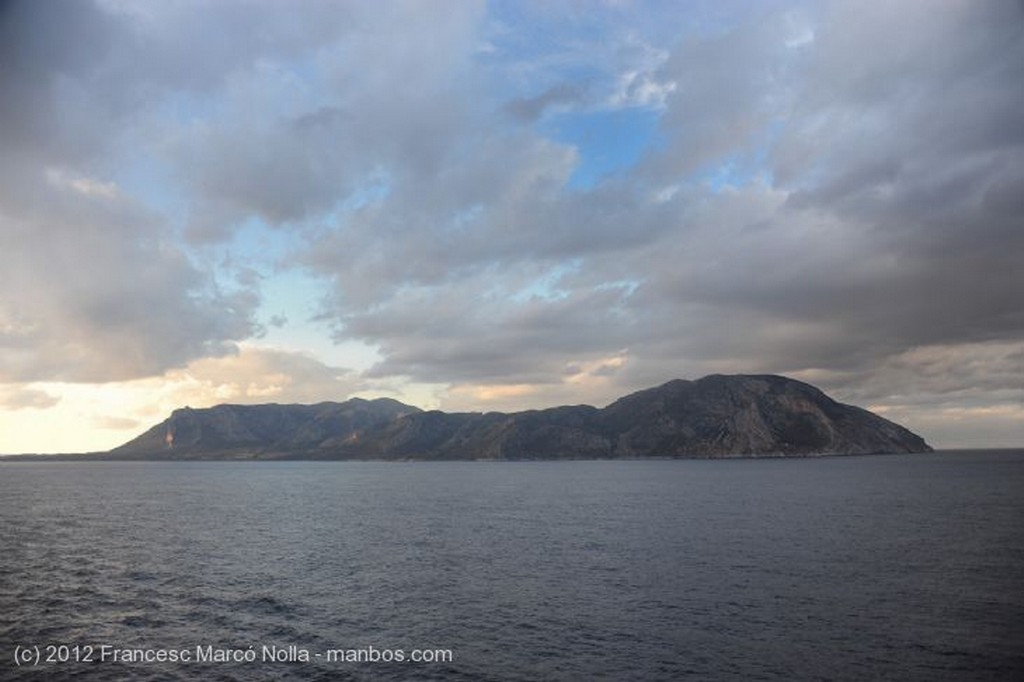 Islas Griegas
Oscuros Nubarrones
Dodecaneso