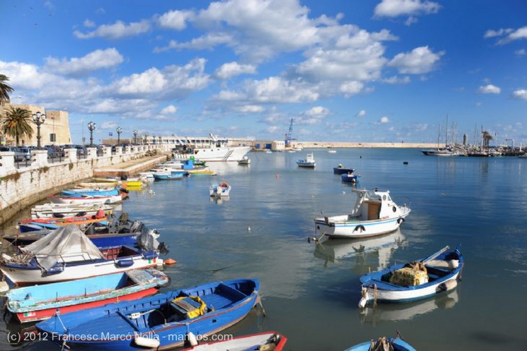 Bari
Luz por la Ventana
Apulia