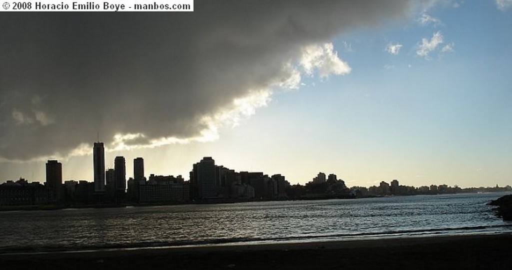 Mar del Plata
Atardecer en el Puerto
Buenos Aires