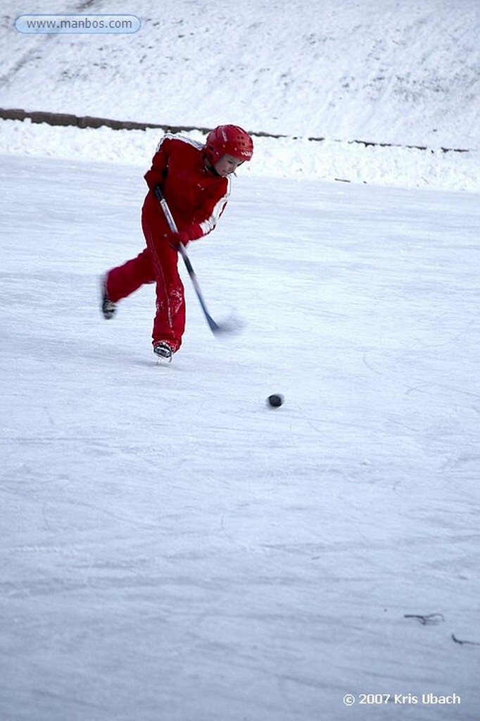 Helsinki
Niños jugando en hielo
Helsinki