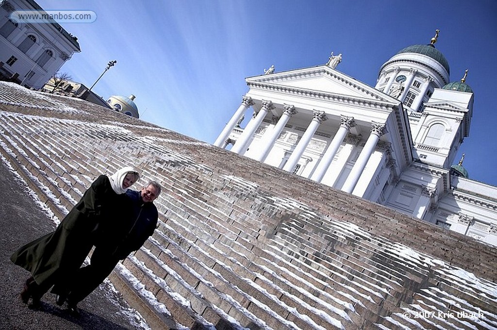 Helsinki
Catedral Luterana en plaza del senado
Helsinki