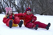 Objetivo 70 to 200
Niños jugando en hielo
Finlandia
HELSINKI
Foto: 11751