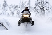 Objetivo 70 to 200
Excursión en motos de nieve
Finlandia
LAPONIA
Foto: 11839