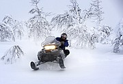 Objetivo 70 to 200
Excursión en motos de nieve
Finlandia
LAPONIA
Foto: 11840