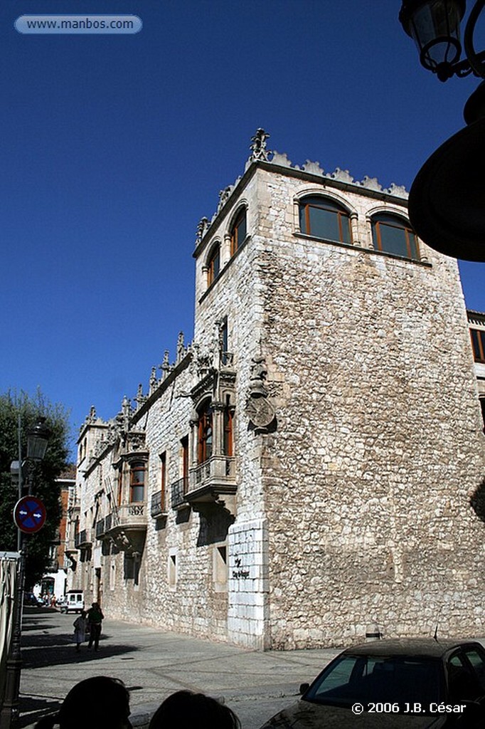 Burgos
Casa del cordón
Burgos
