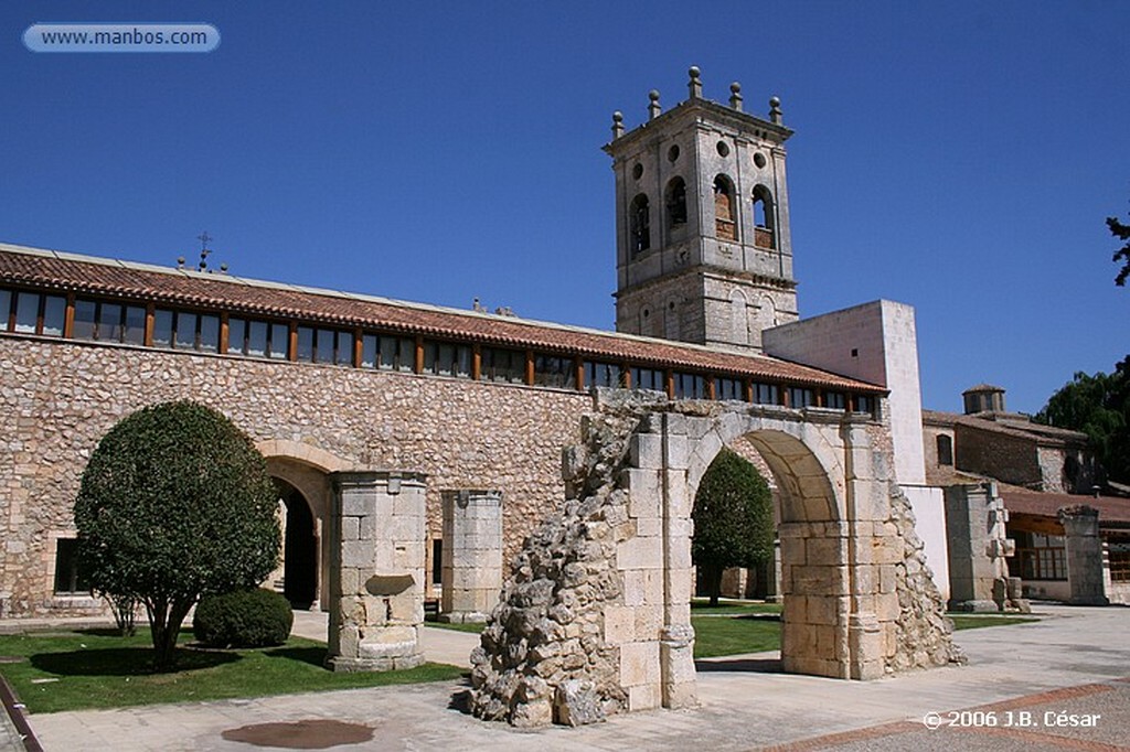 Burgos
Hospital del Rey / Universidad de Burgos - Faculdad de derecho
Burgos