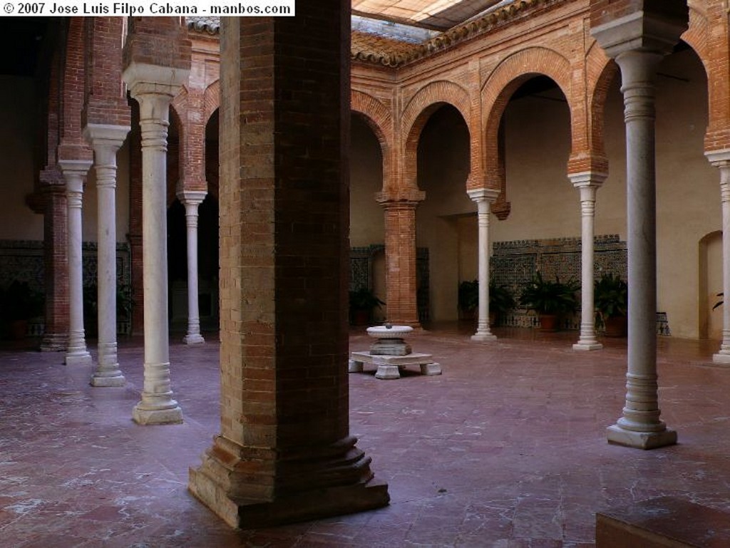 Sevilla
Sevilla, siglo XVI, patio, Sta. Maria de las Cuevas
Sevilla