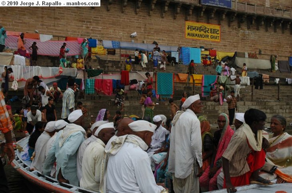 Varanasi
Festividad en el Ganges
Varanasi