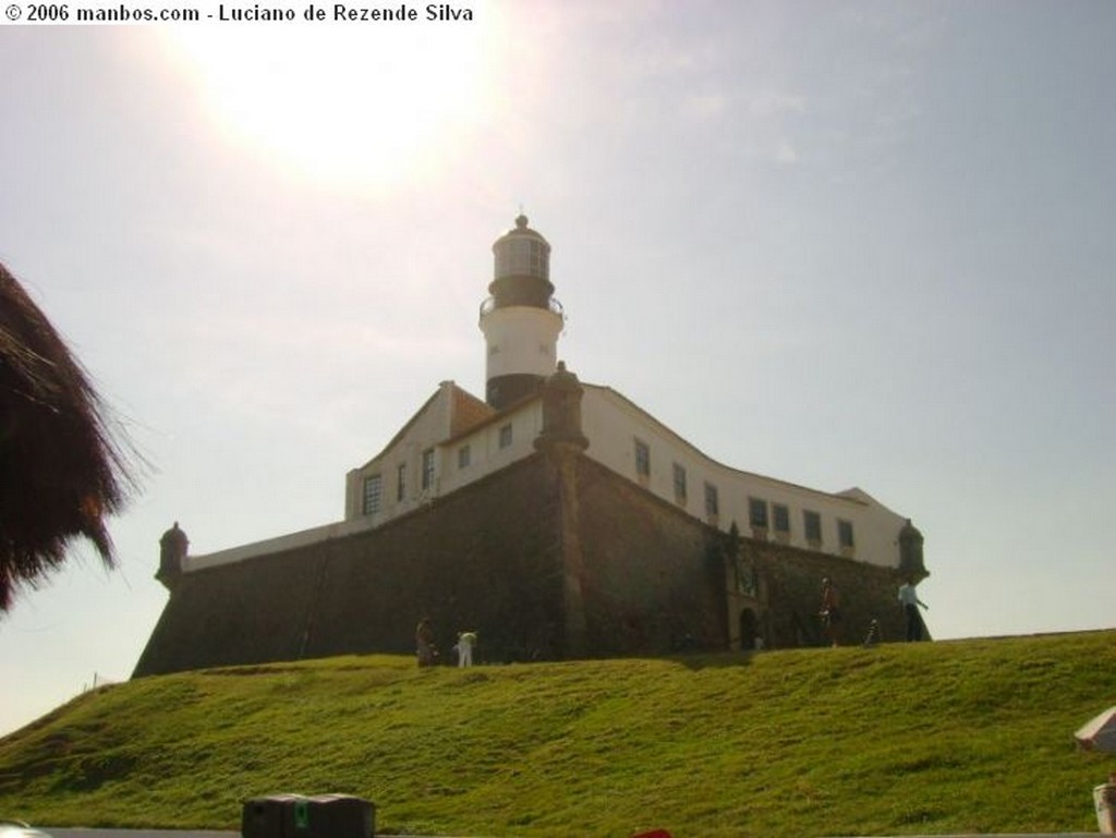 Salvador
Forte de la Barra vista de lejos
Bahia