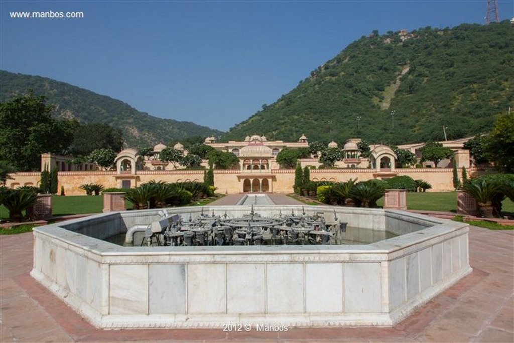 Jaipur
Sisodia Rani Garden
Rajastan