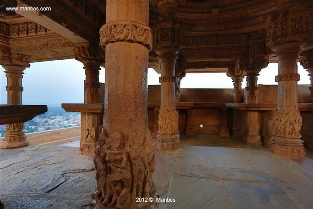 Gwalior
Templo Sas-Bahu
Madya Pradesh