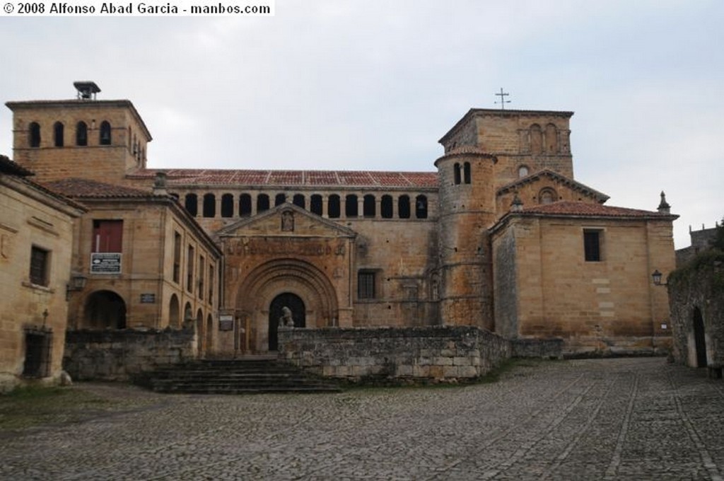 Santillana del mar
Entrada a Santillana
Cantabria