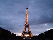 Camara Werlisa PX 2010
Torre Eiffel iluminada al anochezer
Daniel Gálvez Casas
PARIS
Foto: 11170