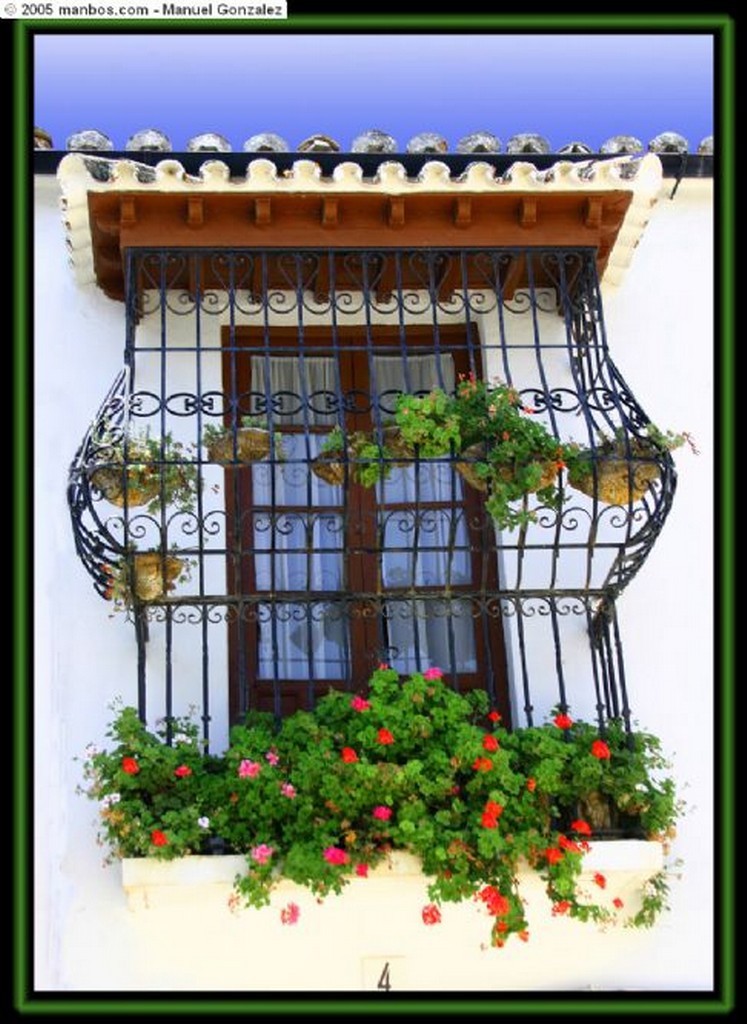 Ronda
Ventana con Geranios
Málaga