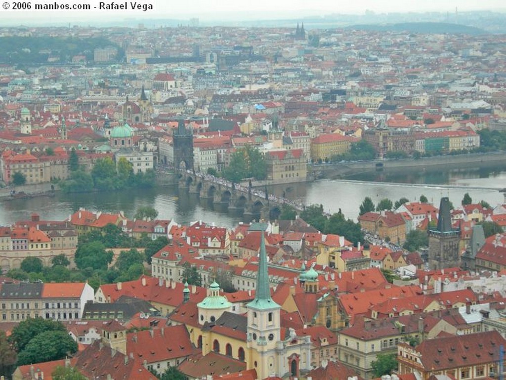 Praga
Músico en el Puente Carlos
Praga