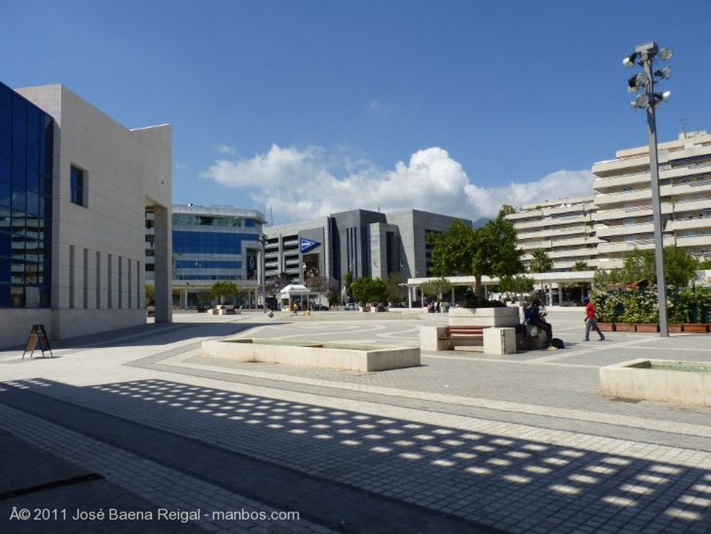 Marbella
Avenida de Julio Iglesias
Malaga