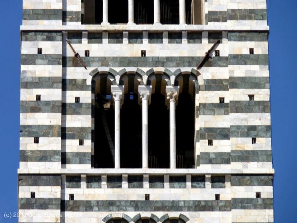 Siena
Cuspide del campanario
Toscana