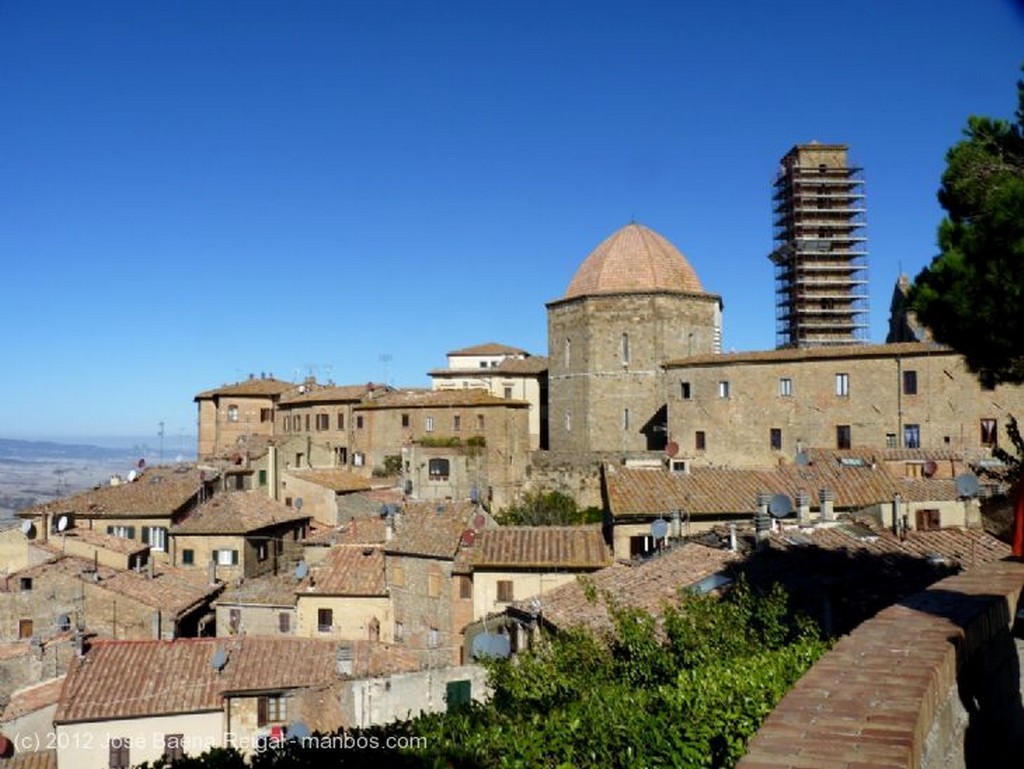 Volterra
La ciudad del alabastro
Pisa