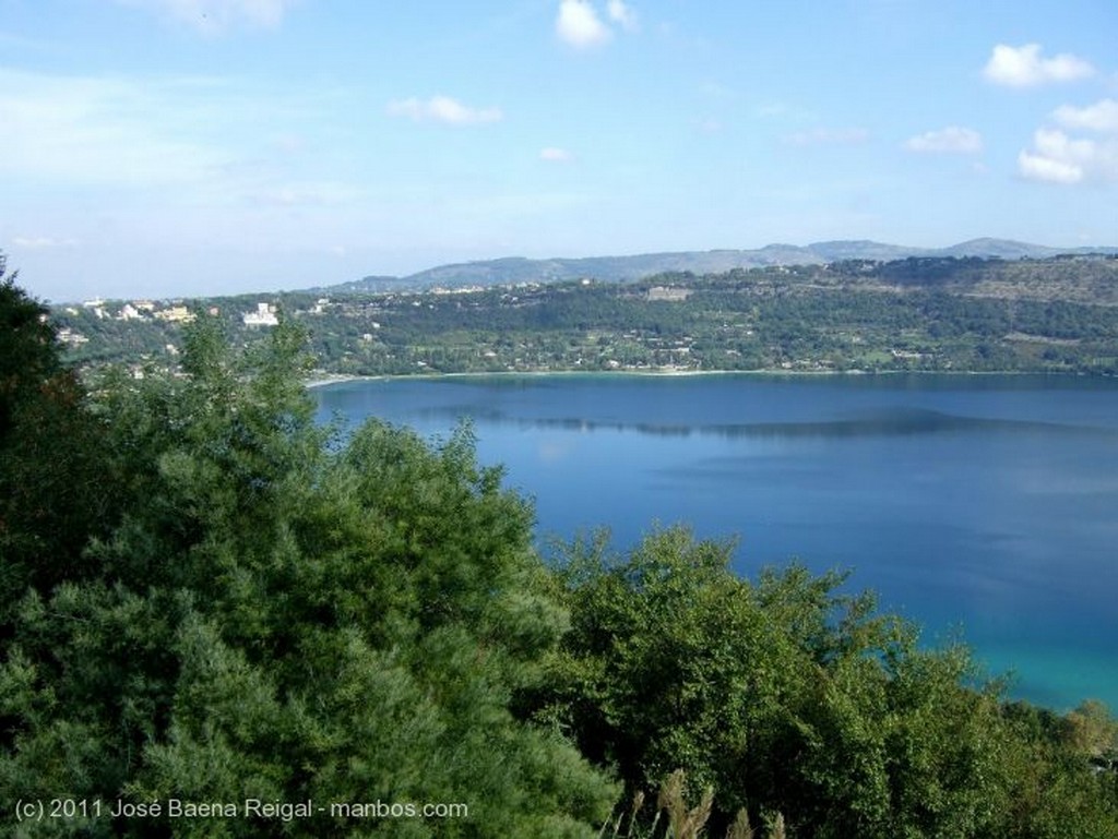 Castel Gandolfo
Fachadas hacia el Lago
Lazio