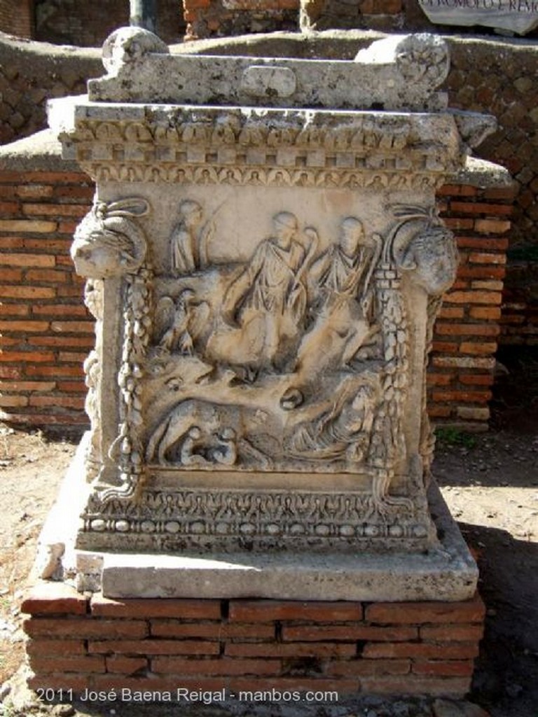 Ostia Antica
Ara dei Gemelli
Roma