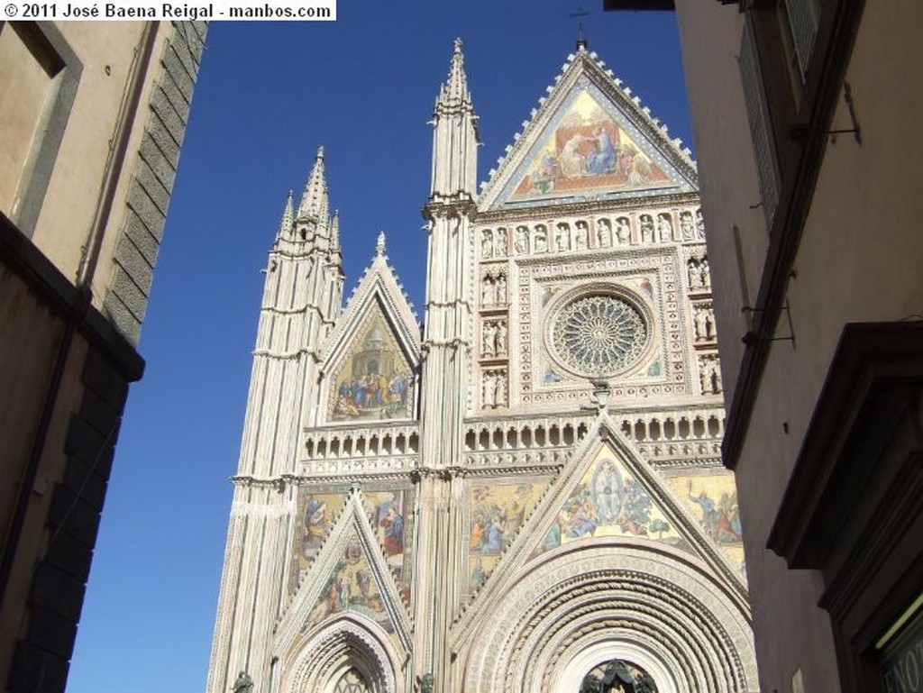 Orvieto
Via Maitani
Umbria