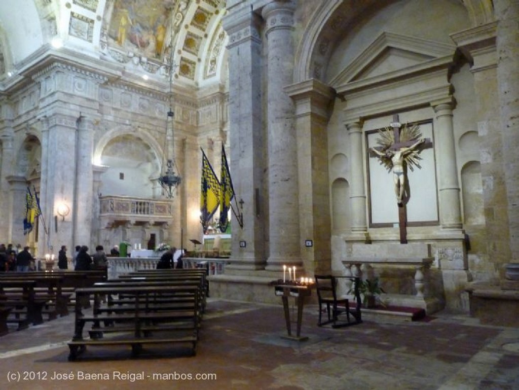 Montepulciano
Bovedas y pilastras
Siena