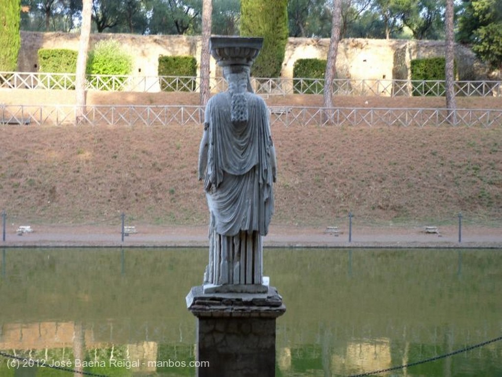 Villa Adriana
Los pinos de Tibur
Roma