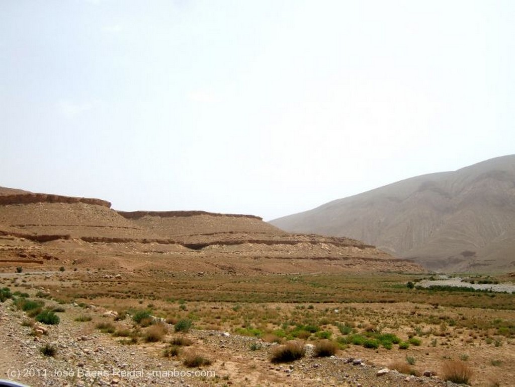 Gargantas del Todra
Cerro muy erosionado
Ouarzazate