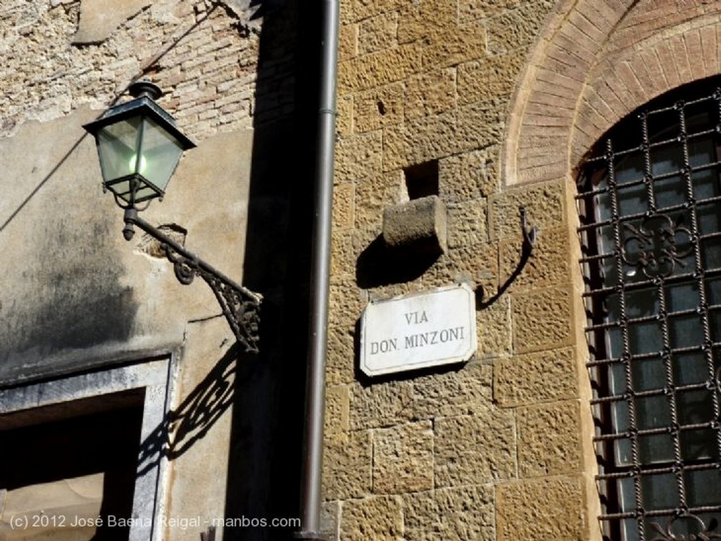 Volterra
Casas medievales
Pisa