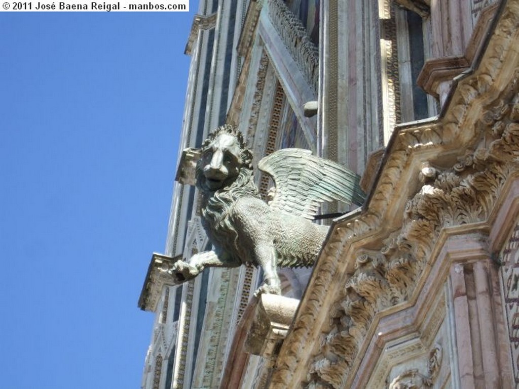 Orvieto
Coronacion de la Virgen
Umbria